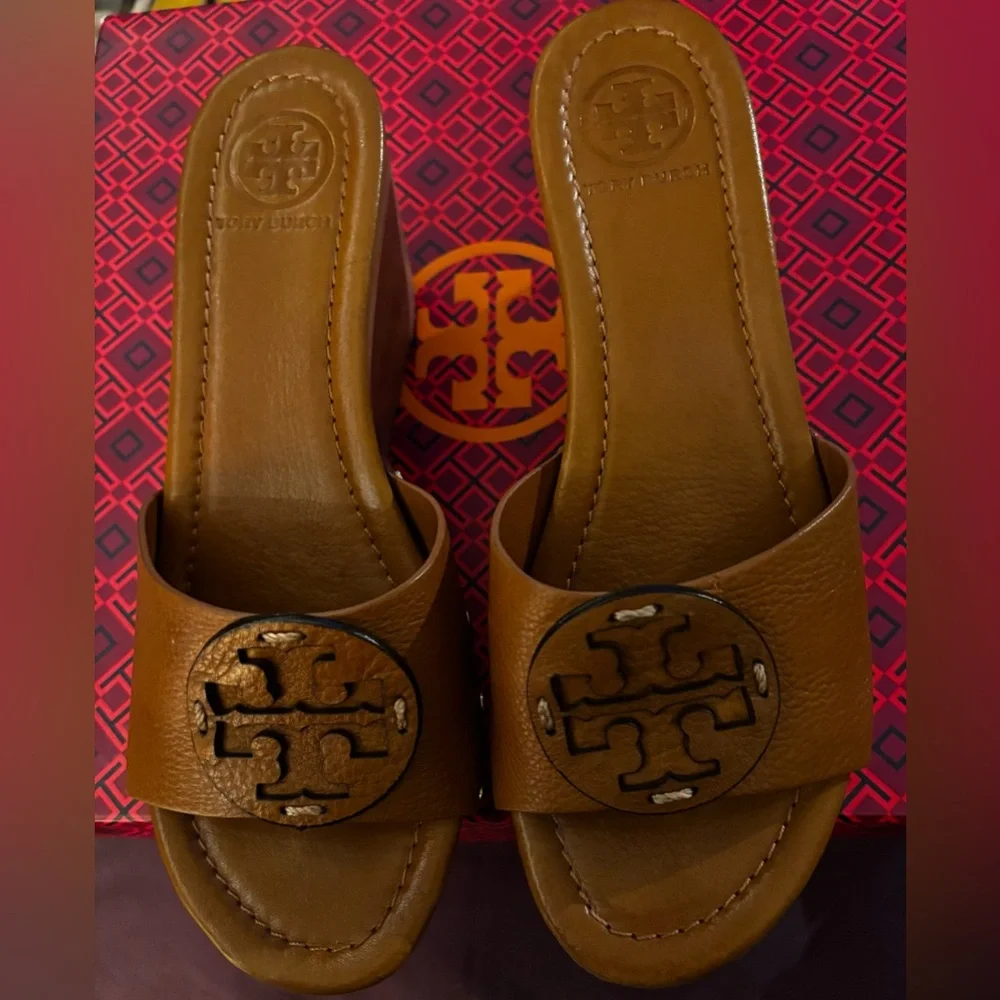 Tory Burch Brown Patty Wedge Sandals like New - Picture 2 of 8